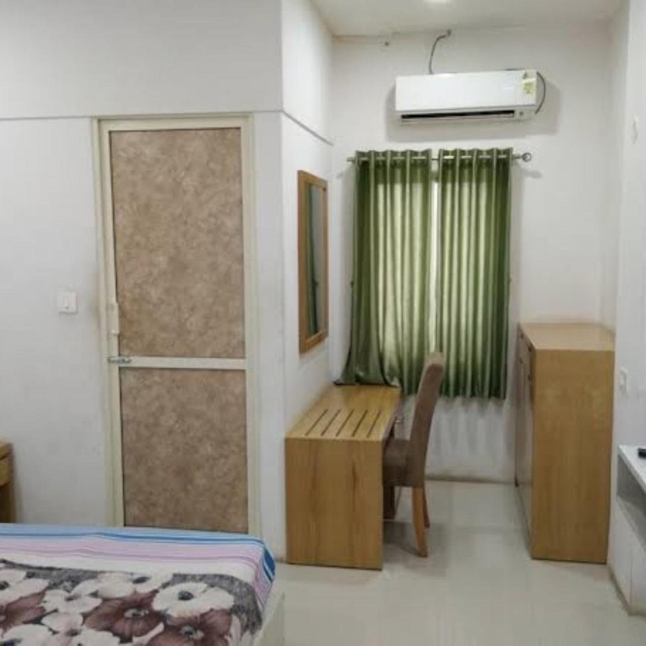 Hotel Divya Jyot Residency Bhuj Exteriér fotografie