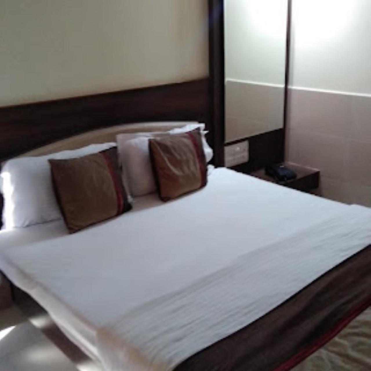 Hotel Divya Jyot Residency Bhuj Exteriér fotografie